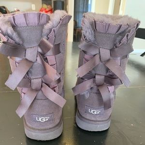 UGG Bailey Bow II Boot Size 6